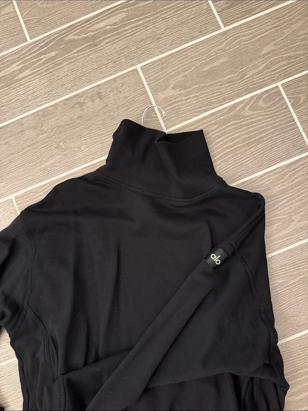 Alo Black Turtleneck Pullover Size Small